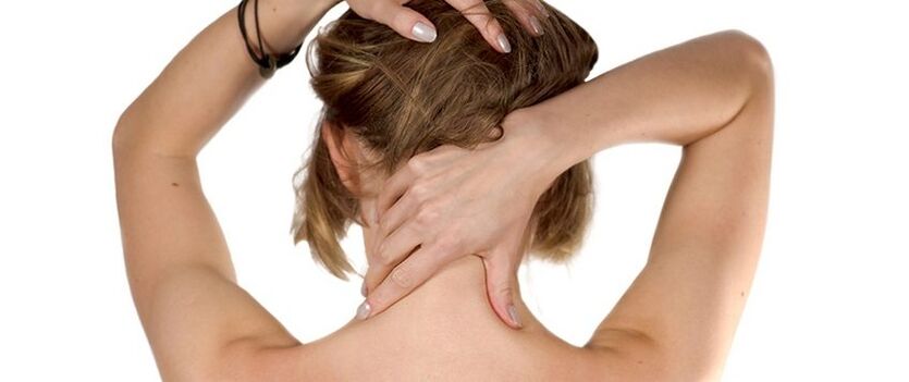 Auto-massage de la colonne cervicale pour l'ostéochondrose.